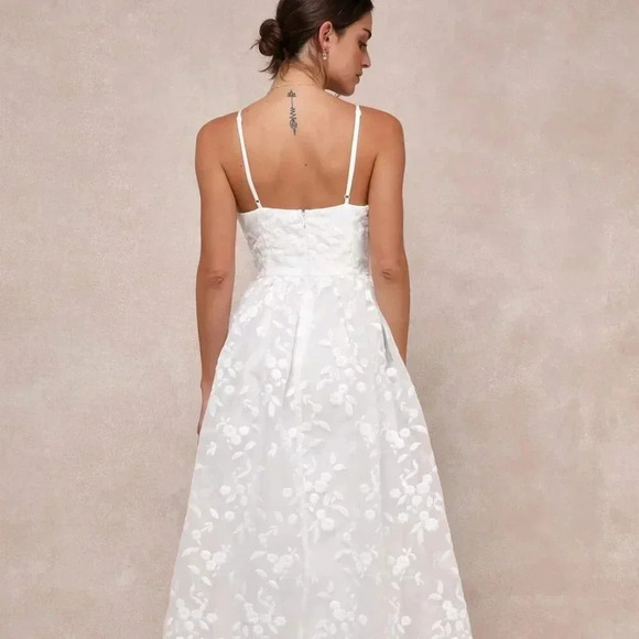 S - NWOT Lulus Ethereal Perfection White Organza Embroidered Bustier Maxi Dress - Picture 6 of 8
